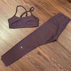 ALO Yoga Women's Leggings and Strappy Sports Bra - Deep Plum